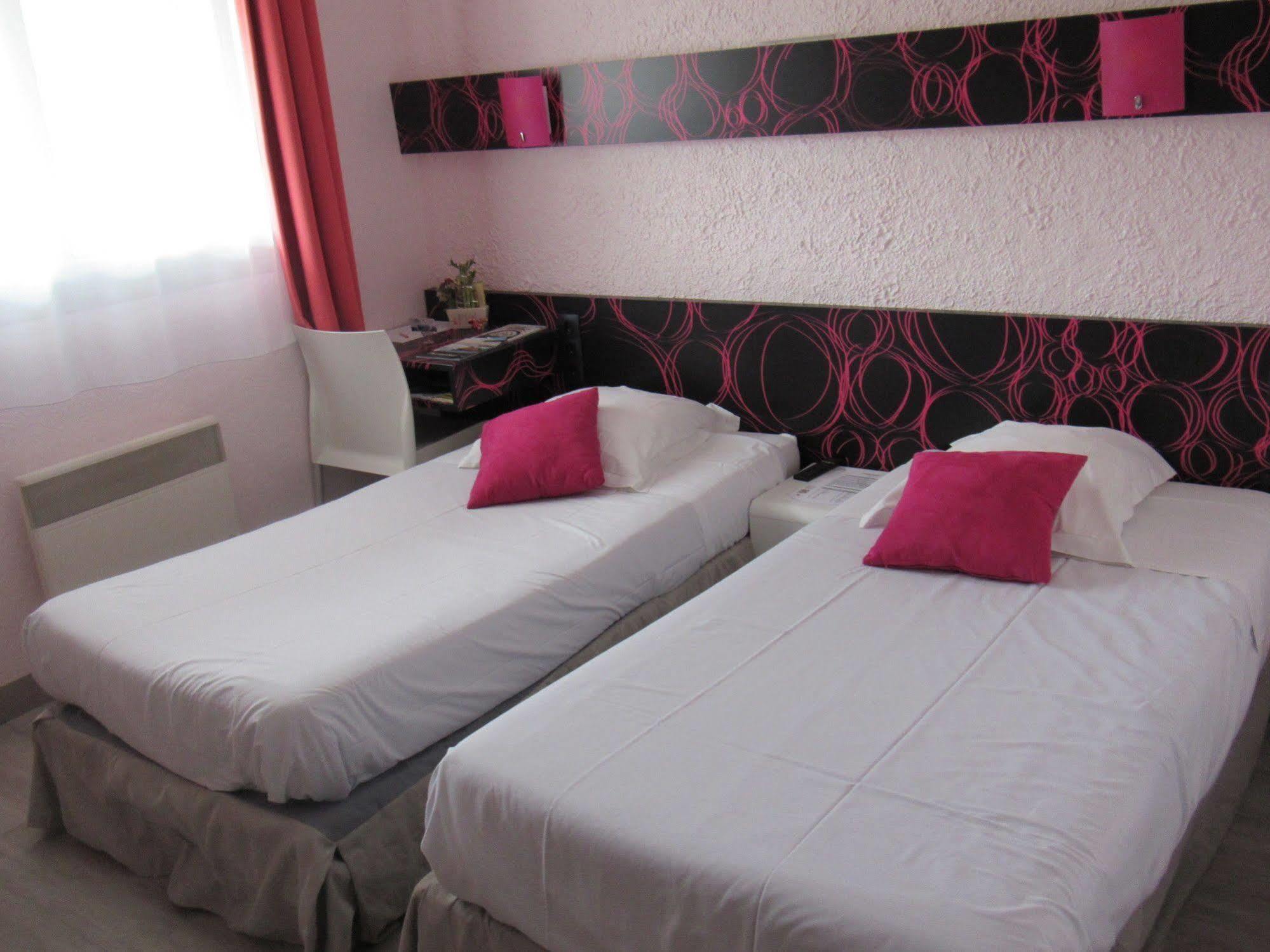 Citotel Les Sternes Перос-Гирек Екстериор снимка
